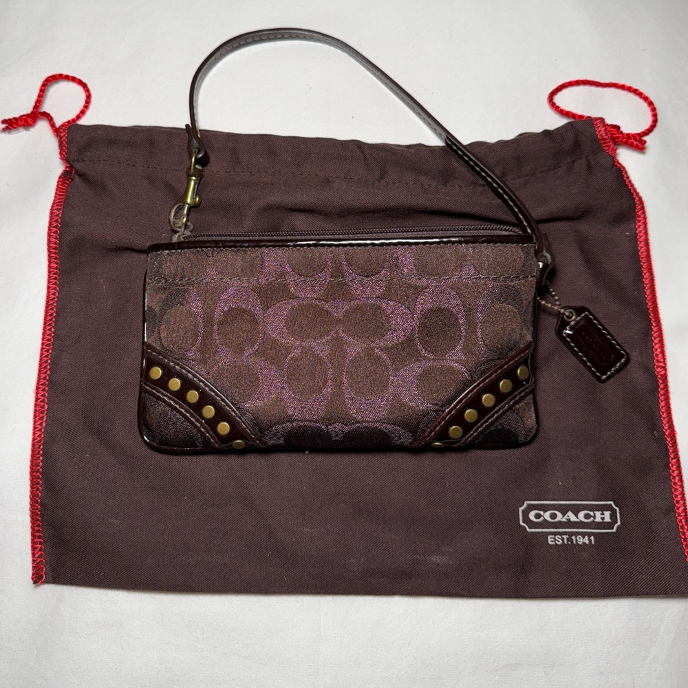 Preloved COACH brown wristlet cosmetic bag with Dust Cover - Picture 6 of 6